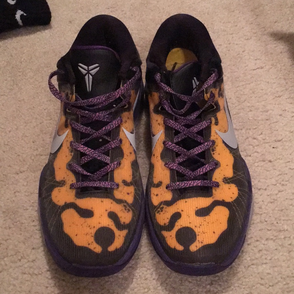 Kobe 8 poison dart frog
